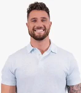 Portrait of Blake Rayner, Real Estate Advisor.